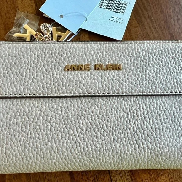 Anne Klein Wallet - Picture 1 of 6